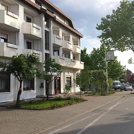 Hotel Am Exerzierplatz MHG Exterior foto