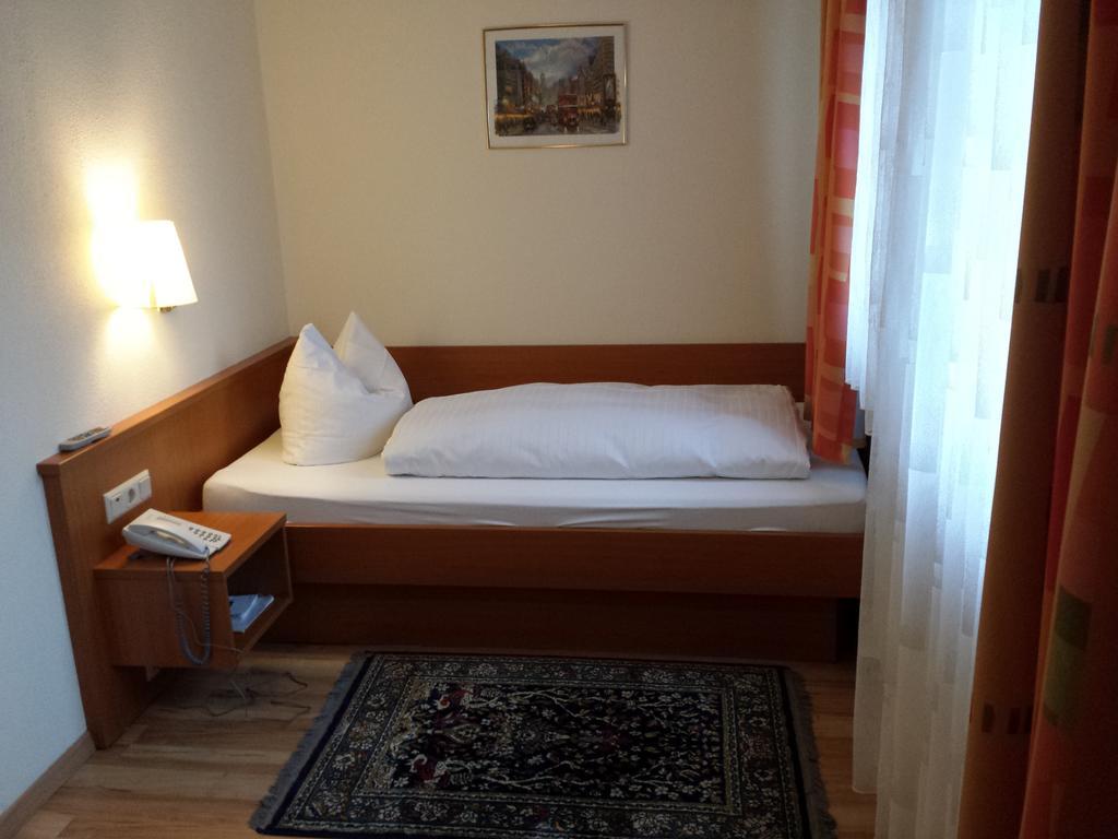 Hotel Am Exerzierplatz MHG Quarto foto